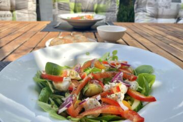 Griekse salade met mozzarella